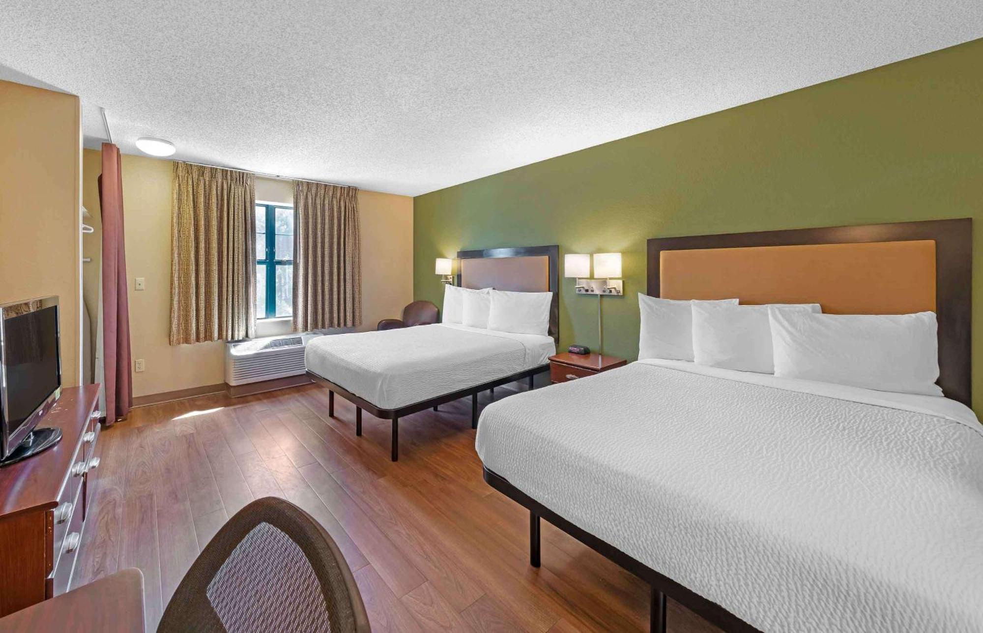 เอ็กซ์เทนด์ สเตย์ อเมริกา เดอมอยน์-เออร์เบินเดล Hotel Clive ภายนอก รูปภาพ